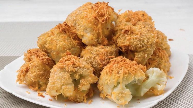 Cavolfiore in pastella al forno secondo una ricetta passo passo con foto