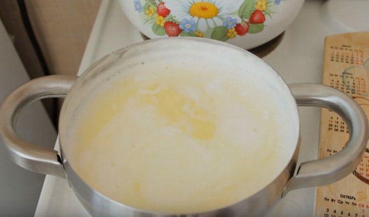 La zuppa di latte con vermicelli è pronta.