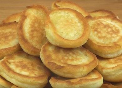 Frittelle rigogliose su panna acida  in 5 minuti