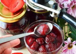 Marmellata di Victoria secondo una ricetta passo passo con foto