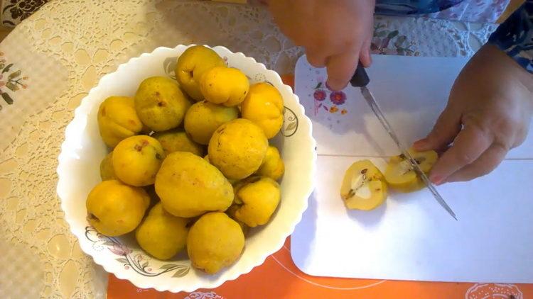 La marmellata di mele cotogne giapponese è la ricetta più deliziosa