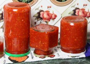 preparare una tentazione di pomodoro piccante per l'inverno per una ricetta semplice