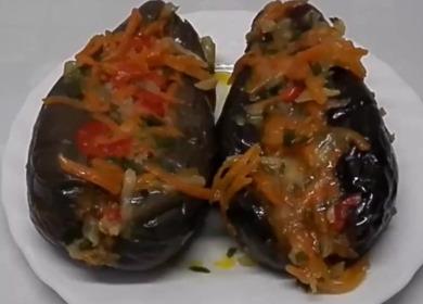 Isang simple at masarap na recipe para sa adoboong talong na pinalamanan ng mga karot at bawang