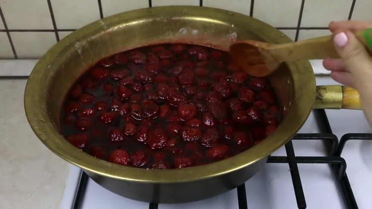 cuocere la marmellata fino all'ebollizione