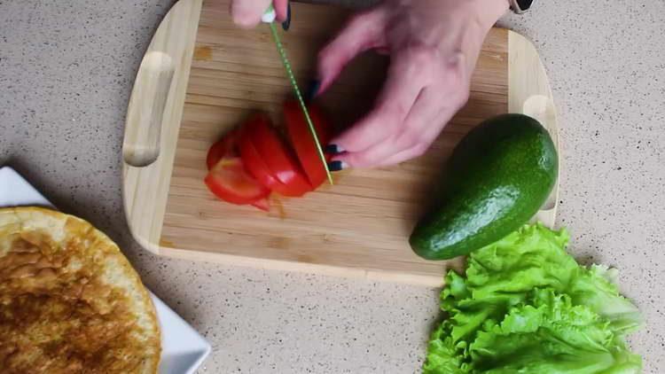 tritare il pomodoro