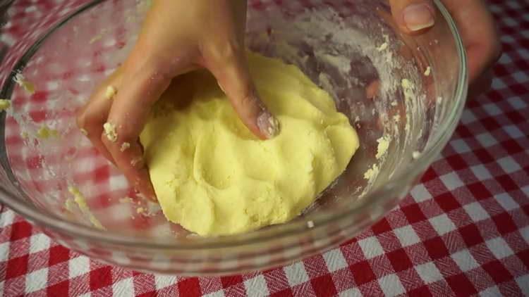 impastare la pasta con le mani