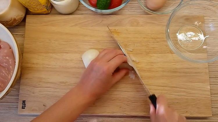 Cucinare il filetto di pollo tritato