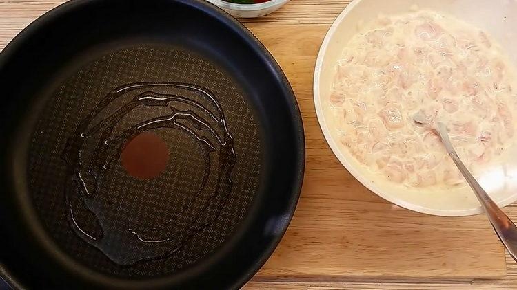 Filetto di pollo tritato secondo una ricetta passo passo con foto