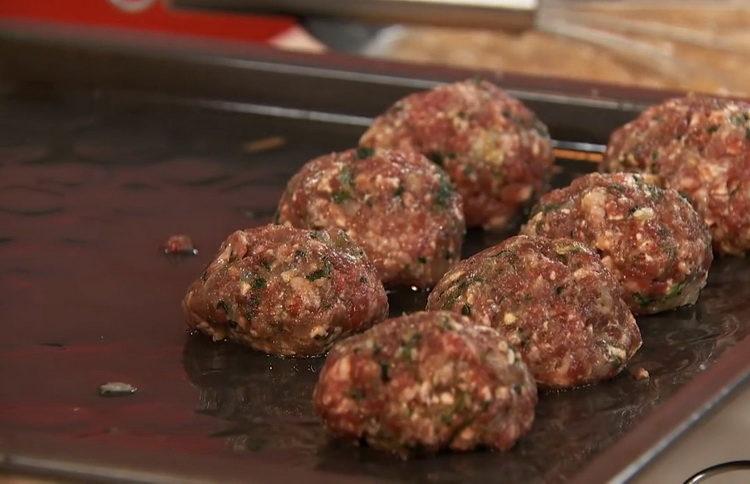 Polpette con riso e sugo di scuola