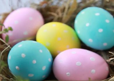 3 modi originali  tingi il tuo uovo di Pasqua