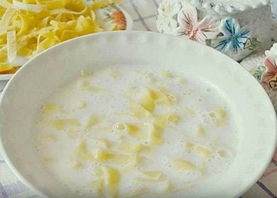 Deliziosa zuppa di latte  con tagliatelle fatte in casa