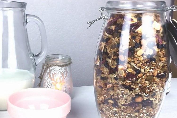 Ricetta Granola fatta in casa per la colazione