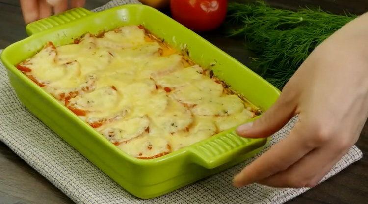 Petto di pollo con verdure al forno secondo una ricetta passo passo con foto