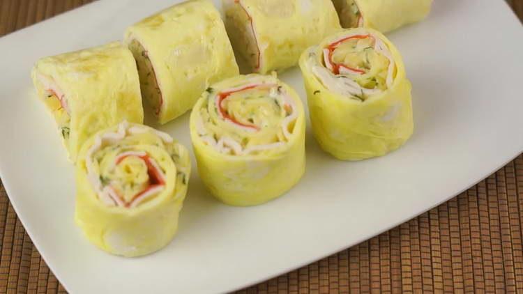 rotoli con bastoncini di granchio