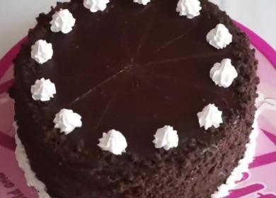 Torta al cioccolato con ciliegia 