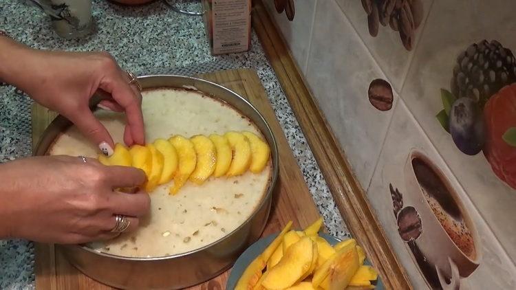 Torta con crema di cagliata secondo una ricetta graduale con foto