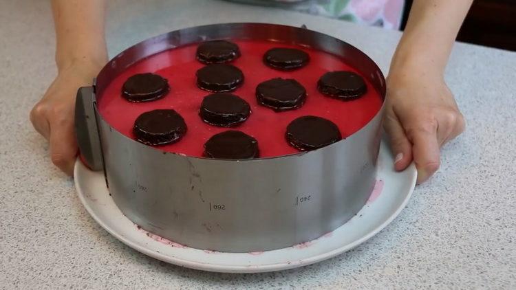 Ricetta graduale della coccinella del dolce con la foto