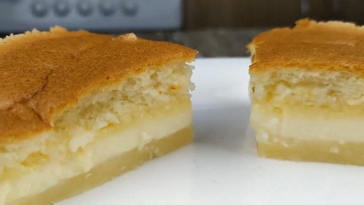 Torta intelligente secondo una ricetta passo-passo con una foto